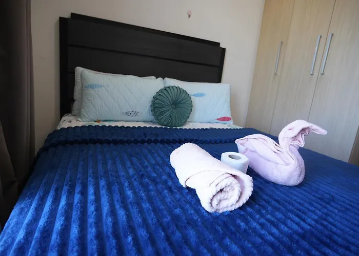 Modern 3br Near Okada With Wifi And Pool Access Manila