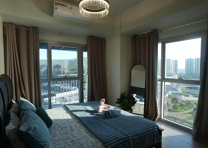 Modern 3br Near Okada With Wifi And Pool Access Apartamento Manila